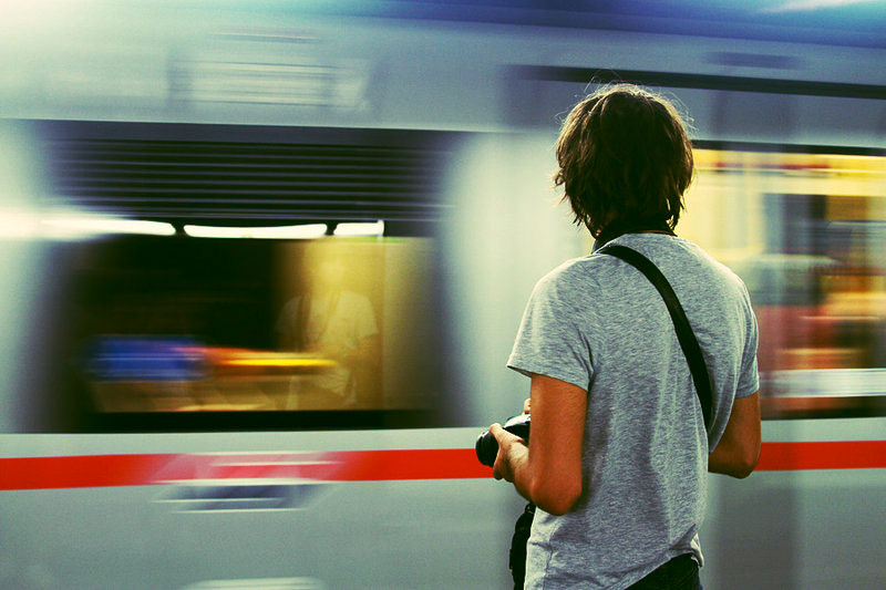 找个靠谱代理的无限轰炸手机号码软件